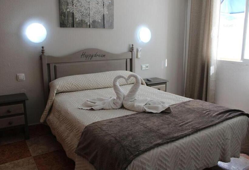 膳宿费 Virgen Del Rocío