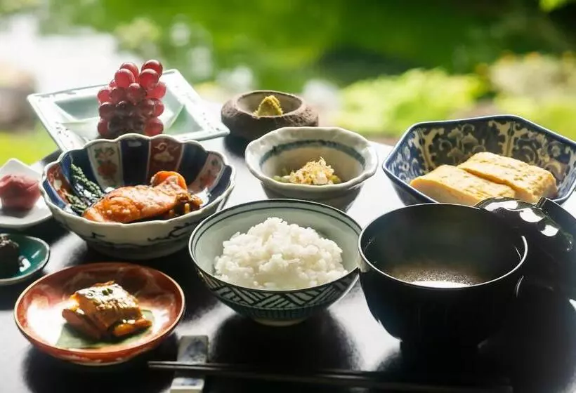Ryokan 川魚・山菜料理　和田屋