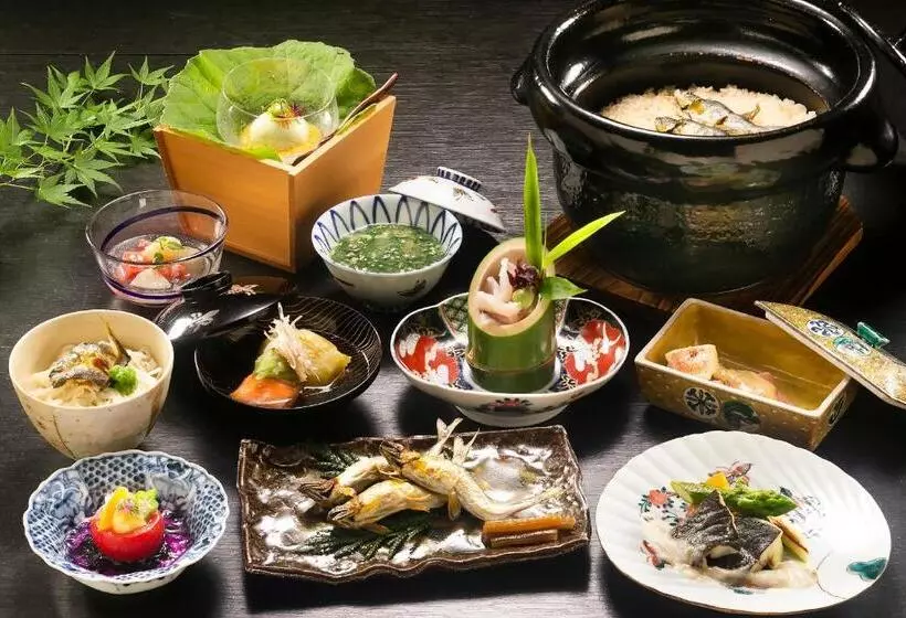 Ryokan 川魚・山菜料理　和田屋