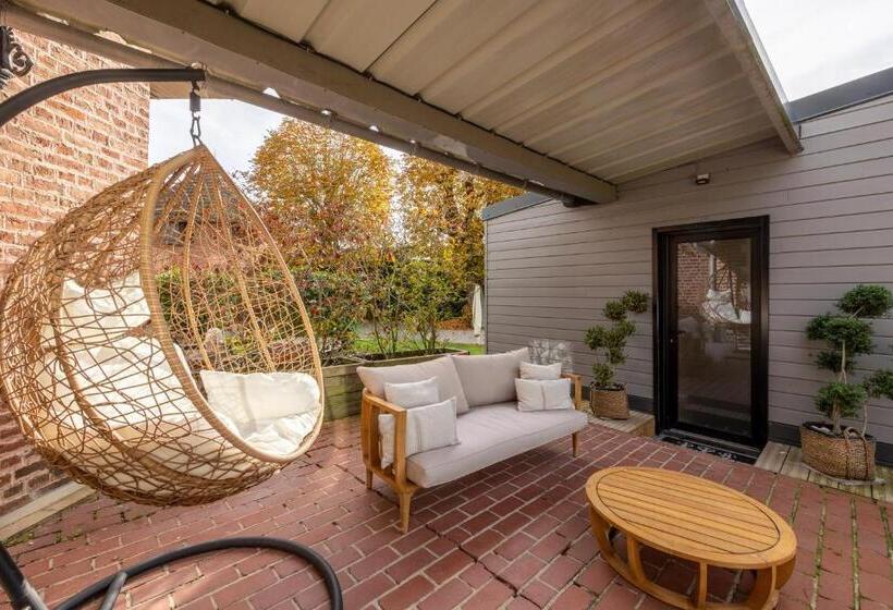 مبيت وإفطار Au Petit Manoir