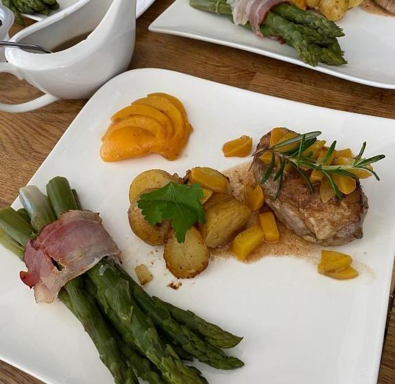 مبيت وإفطار Au Petit Manoir