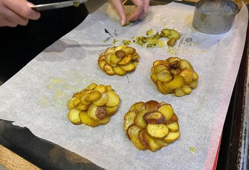 مبيت وإفطار Au Petit Manoir