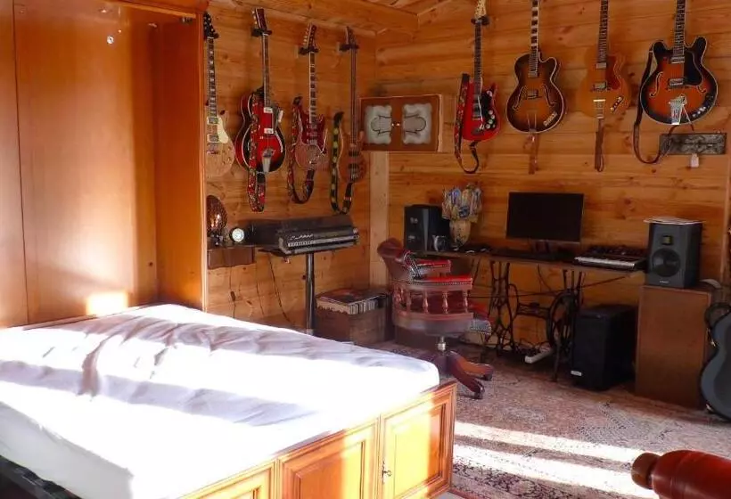Aamiaismajoitus (B&B) La Maison Des Musiciens
