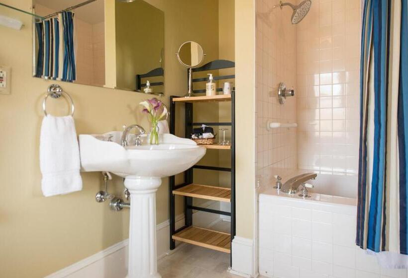 Bed and Breakfast Steeles Tavern Manor