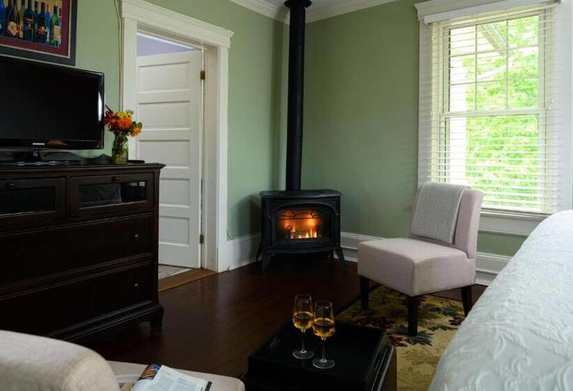 Bed and Breakfast Steeles Tavern Manor