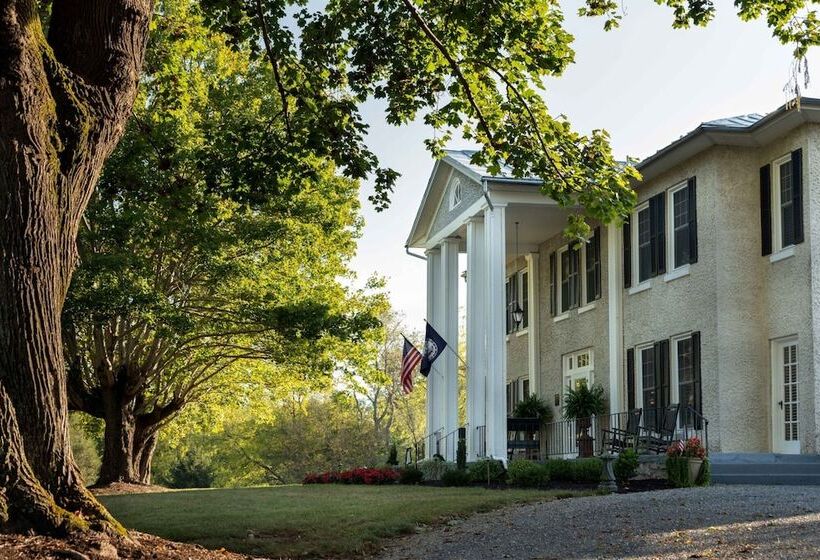 Bed and Breakfast Steeles Tavern Manor