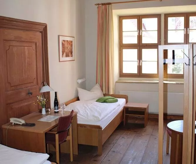 Hotelli Gästehäuser St. Marienthal