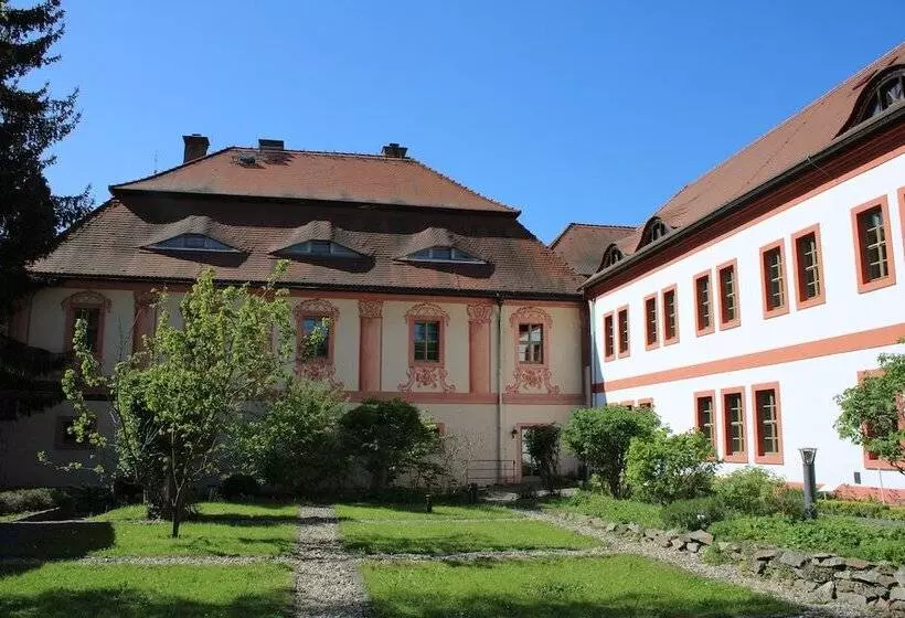 Hotelli Gästehäuser St. Marienthal