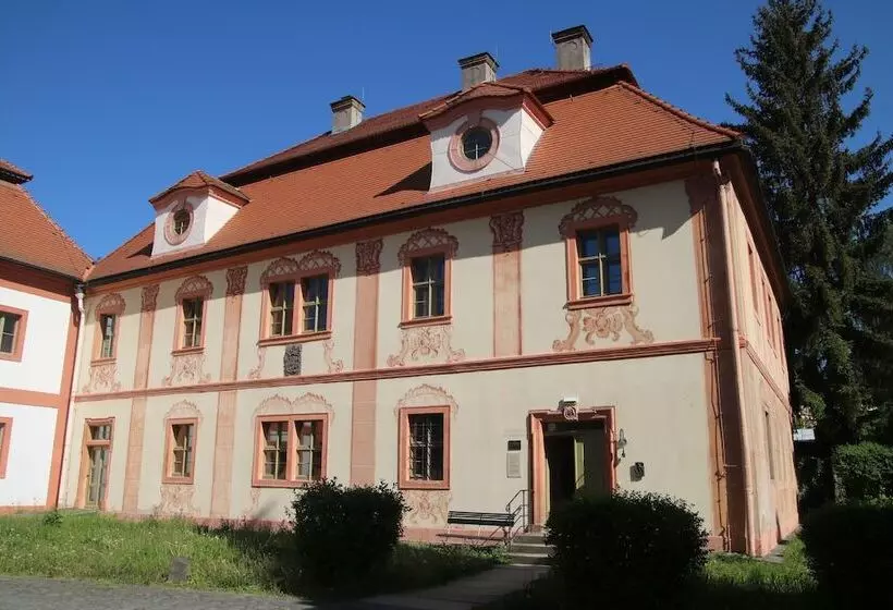 Hotelli Gästehäuser St. Marienthal