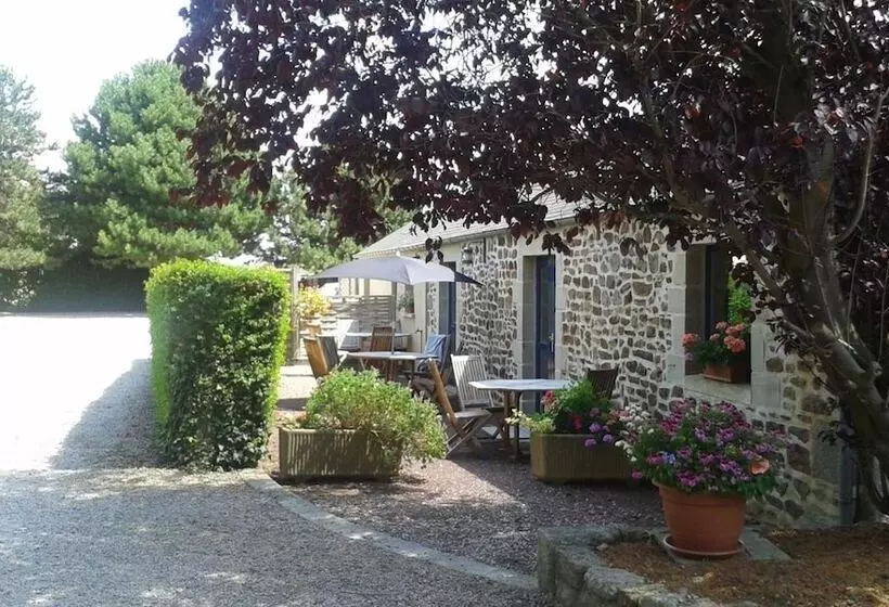 Hotelli La Demeure Du Perron