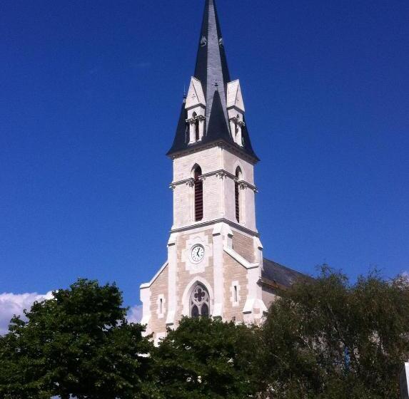 酒店 Les Voyageurs