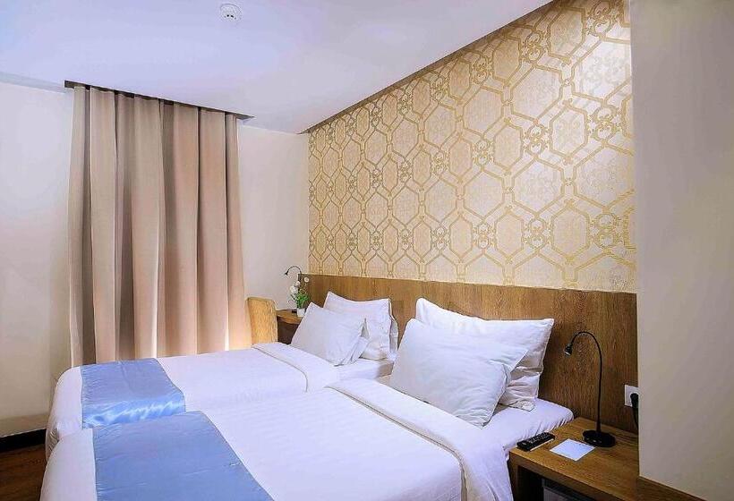 호텔 Odua Weston Jambi