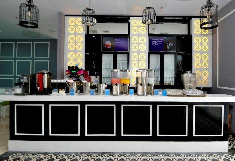 호텔 Odua Weston Jambi