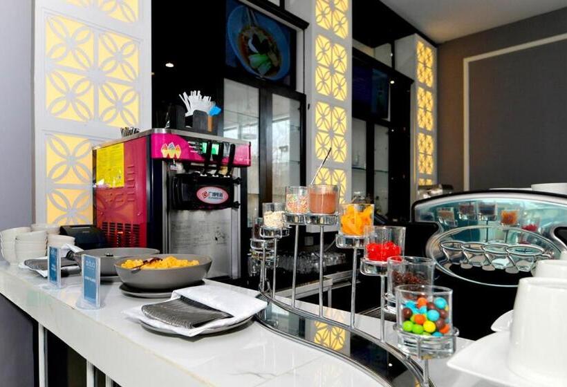 호텔 Odua Weston Jambi