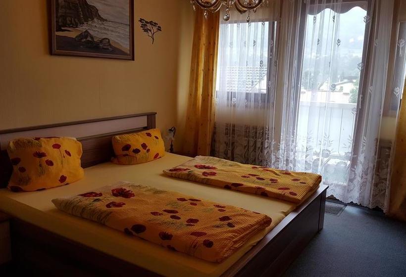 בית מלון כפרי Star