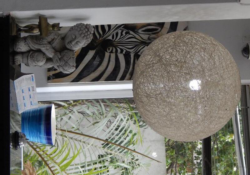 פנסיון Jacaranda Guesthouse