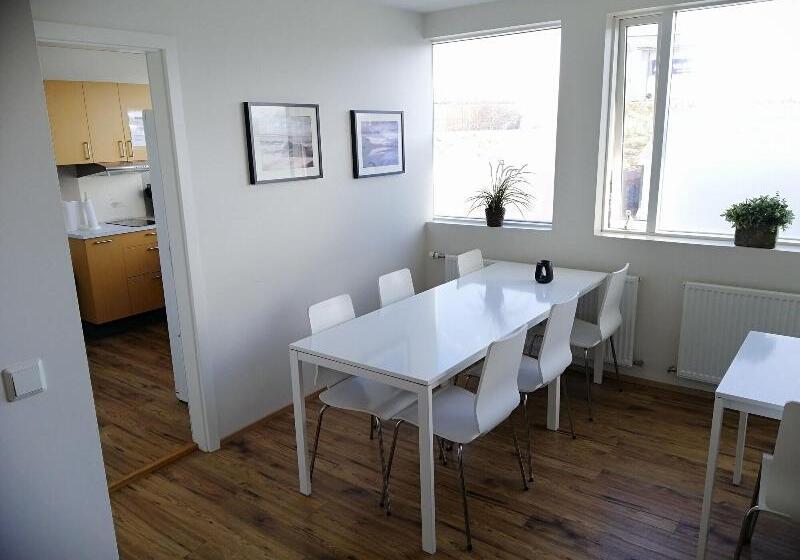 پانسیون Lyngas Guesthouse