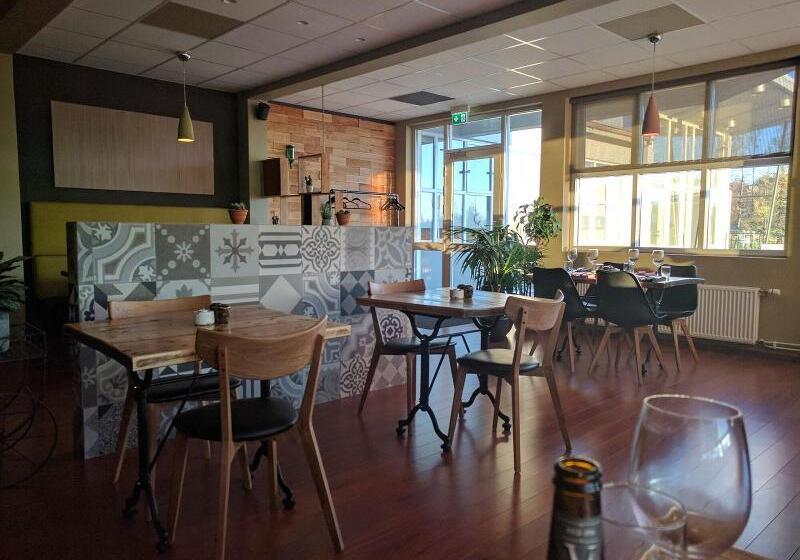 پانسیون Lyngas Guesthouse