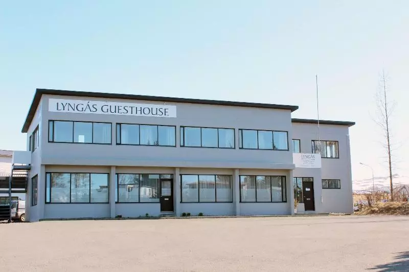 پانسیون Lyngas Guesthouse