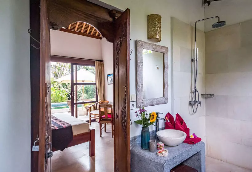 Villa Tibu Indah