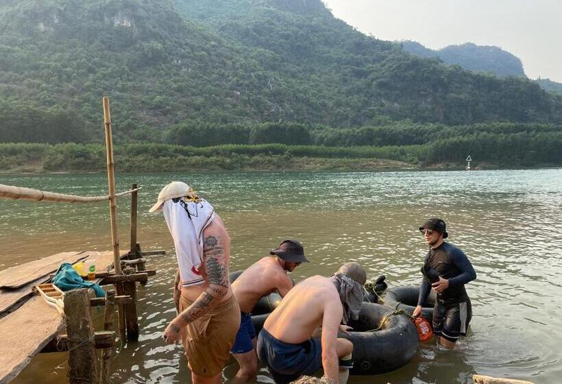 تختخواب و صبحانه Little Rock Homestay