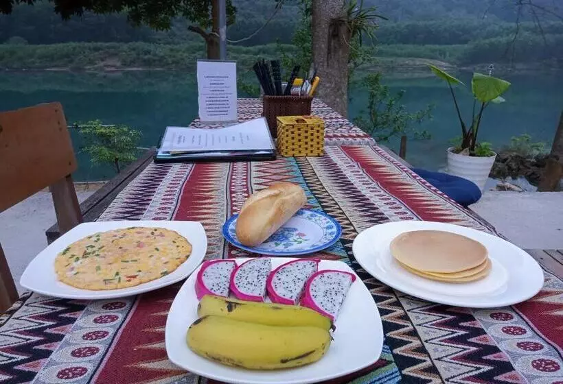 تختخواب و صبحانه Little Rock Homestay