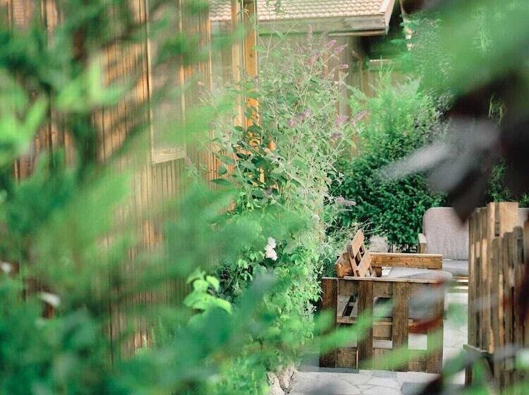 تختخواب و صبحانه Westwood Valley Zahle