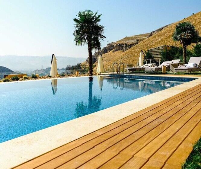 تختخواب و صبحانه Westwood Valley Zahle