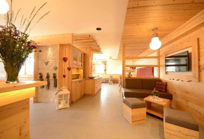 ホテル Agritur Majon Da Mont