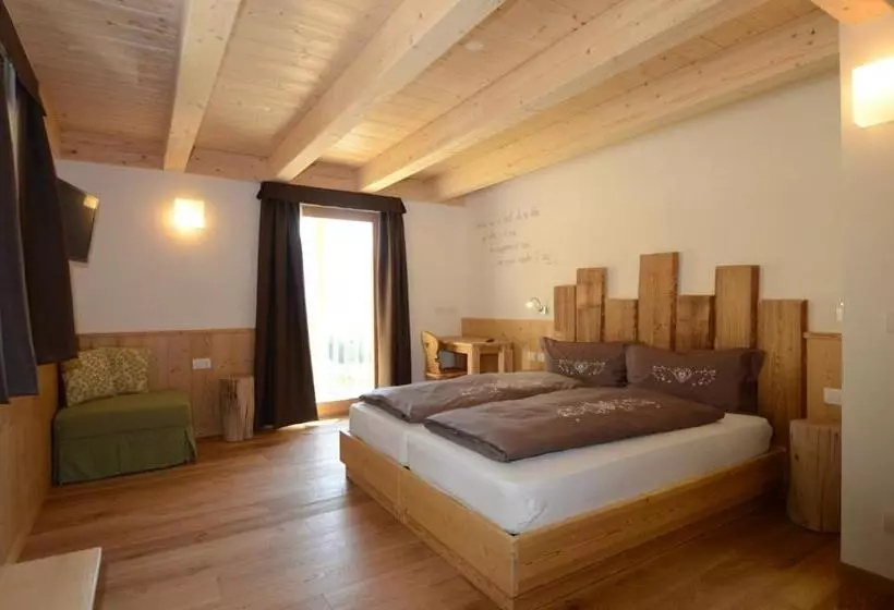 ホテル Agritur Majon Da Mont