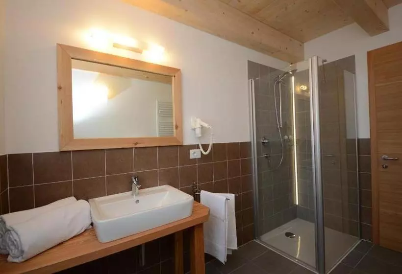 ホテル Agritur Majon Da Mont