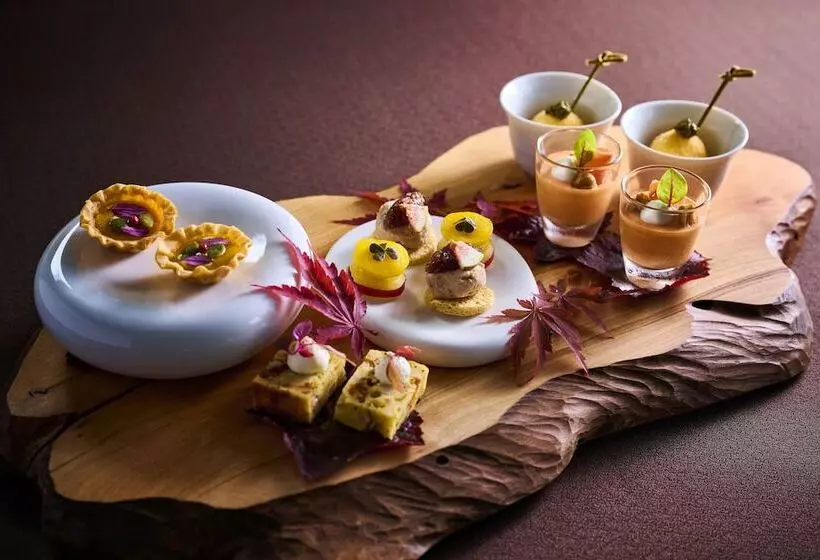 Hotelli Auberge Frenchnomori