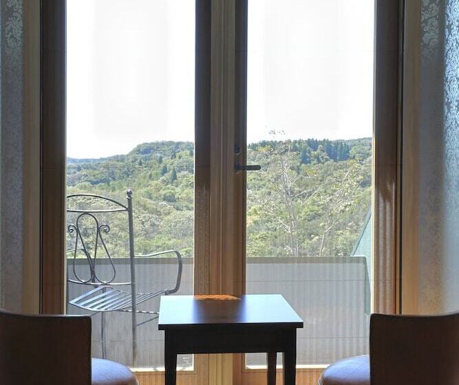 Hotel Auberge Frenchnomori