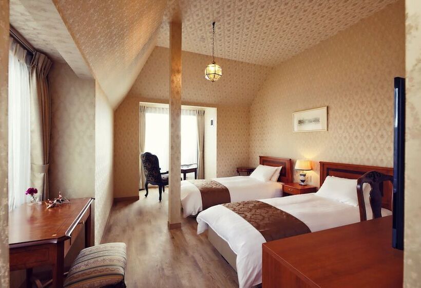 Hotel Auberge Frenchnomori