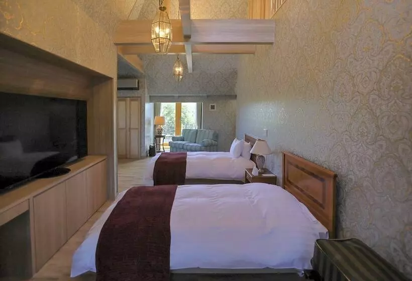 Hotelli Auberge Frenchnomori