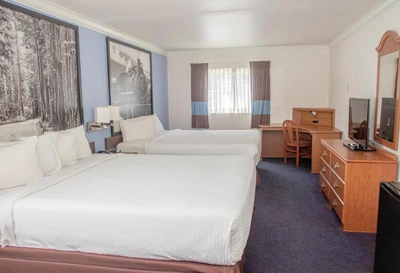 هتل Creekside Inn & Suites