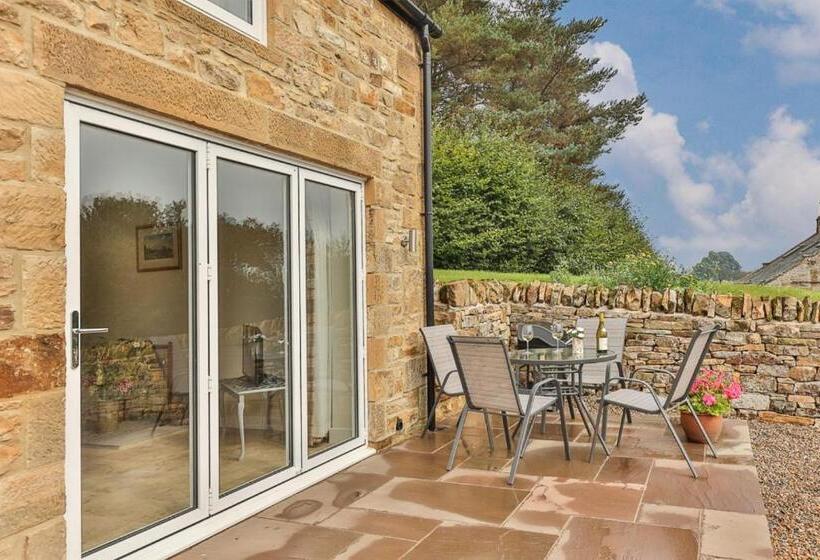 ホテル Finest Retreats   Cottage And Barn, Shortflatt Farm