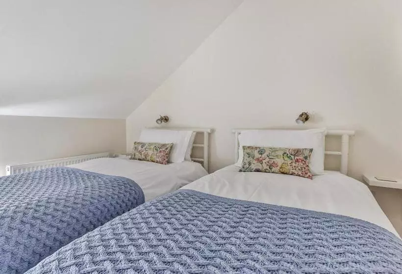 ホテル Finest Retreats   Cottage And Barn, Shortflatt Farm