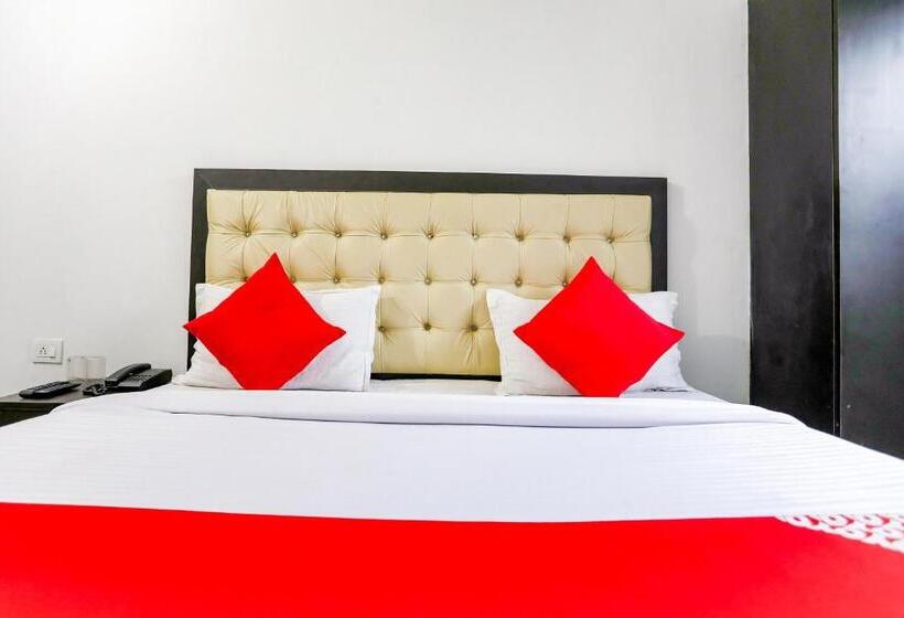 Hotelli Flagship B&b