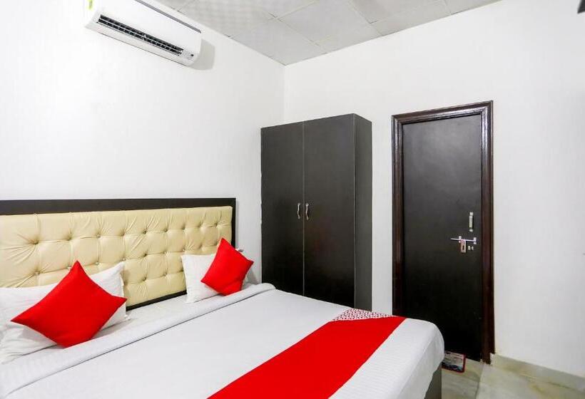 Hotelli Flagship B&b