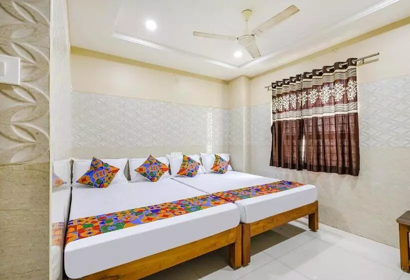 ホテル Oyo Flagship Sree Vishnu Bhavan