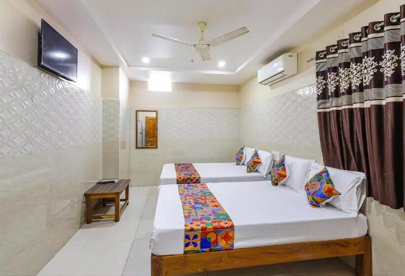 ホテル Oyo Flagship Sree Vishnu Bhavan