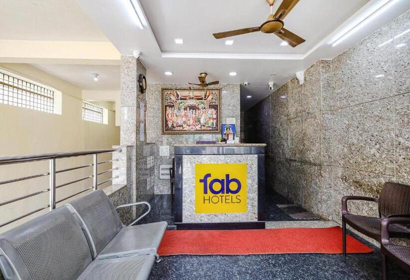 هتل Oyo Flagship Sree Vishnu Bhavan