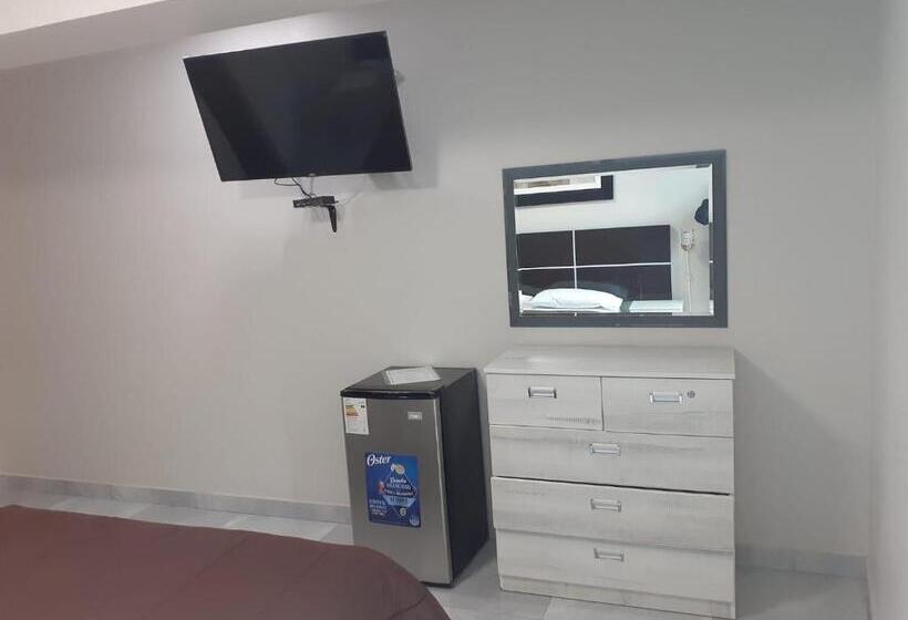 هتل Real Palace Churin