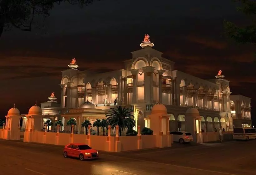 ホテル Sawant Palace