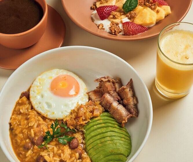 هتل The Somos Flats Central Poblado