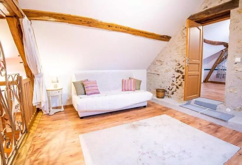 ペンション Country House Les Romarins 14 Pers