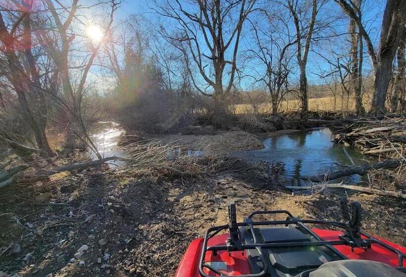 بنسيون Deer Run Estate Llc