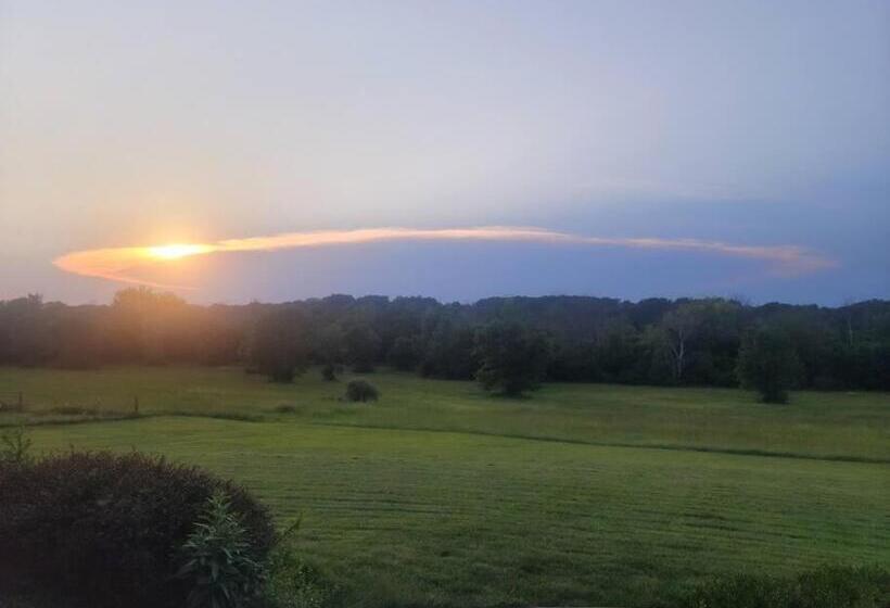 بنسيون Deer Run Estate Llc