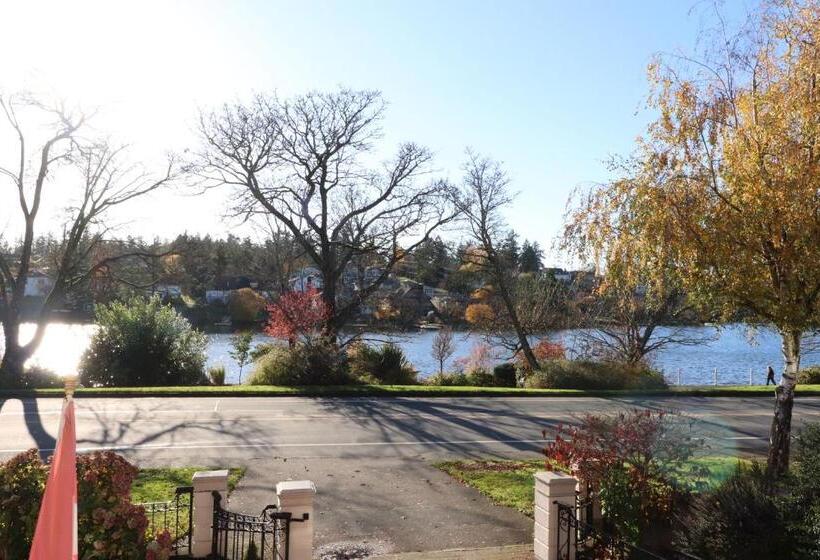 بنسيون Lipton Place By Elegant Waterfront